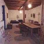 The Traditional Hause With The View 別荘 Leonídion
