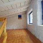 The Traditional Hause With The View *
