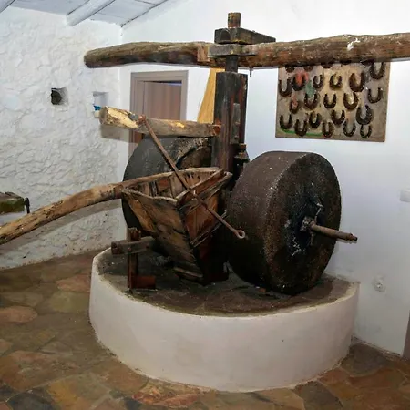 The Traditional Hause With The View Nyaraló