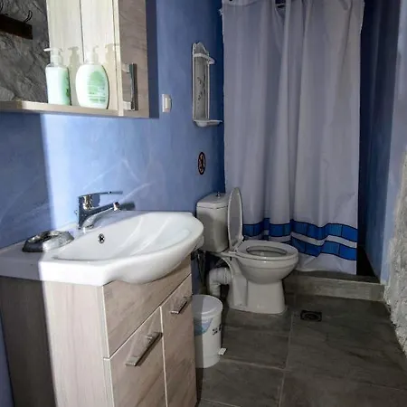 The Traditional Hause With The View *