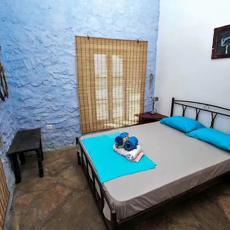 The Traditional Hause With The View Leonidio