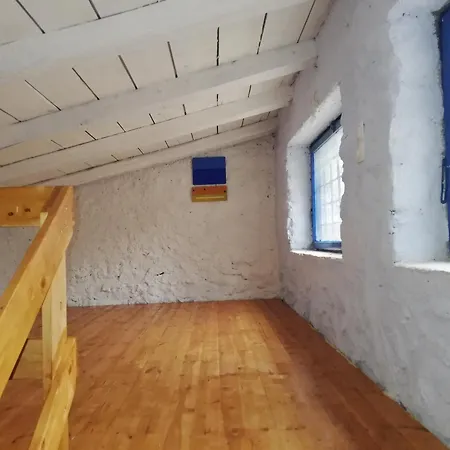 The Traditional Hause With The View *