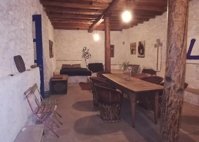 The Traditional Hause With The View Semesterbostad Leonídion