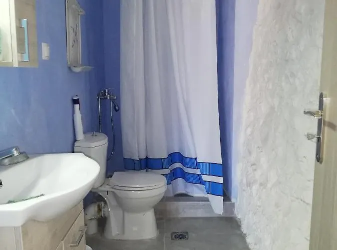 Nyaraló The Traditional Hause With The View Leonídio