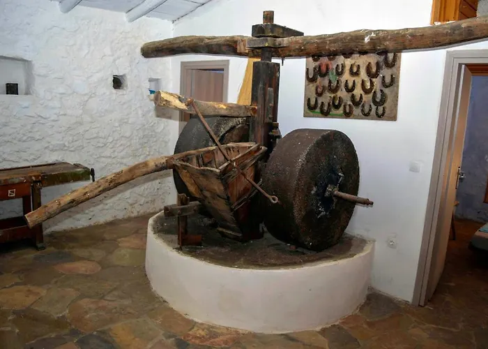 The Traditional Hause With The View Nyaraló