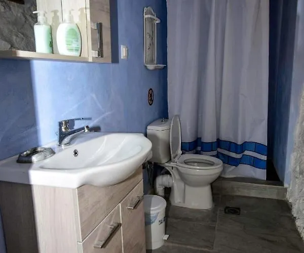 The Traditional Hause With The View *