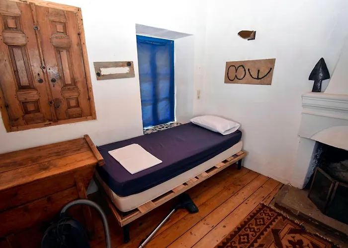 The Traditional Hause With The View Semesterbostad Leonídion