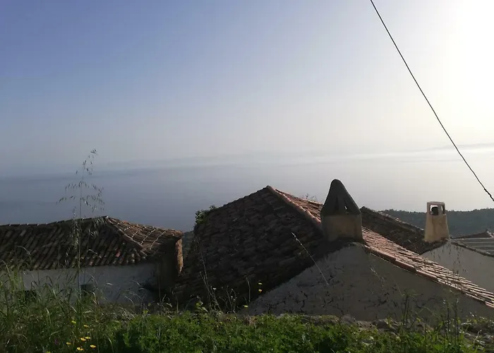 The Traditional Hause With The View Semesterbostad *